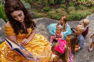 Beauty performing at a children's event – photo 3