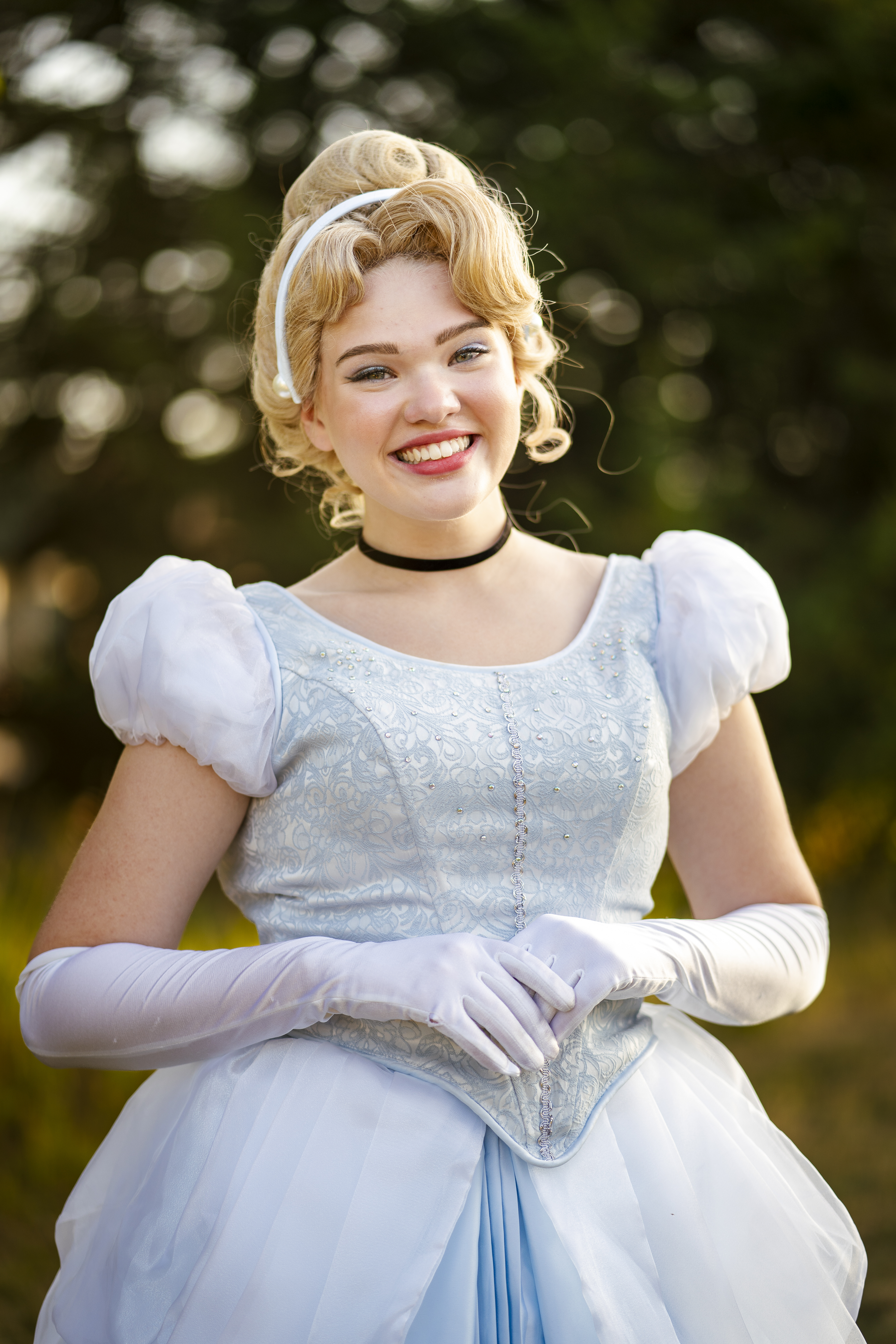 Cinderella performing at a children's event – photo 2