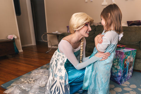 Snow Queen performing at a children's event – photo 3